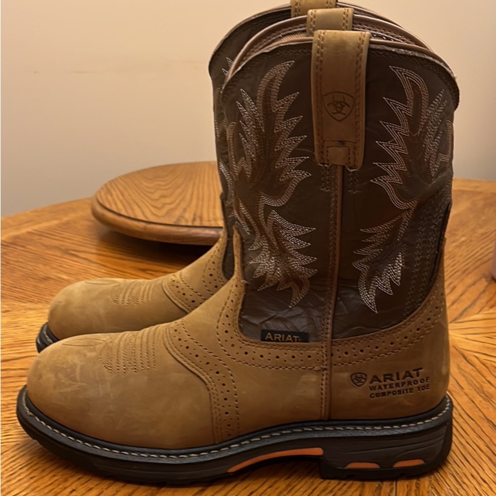 Men’s Ariat brown steel toe boots size 7 1/2 brand new only worn a couple hours